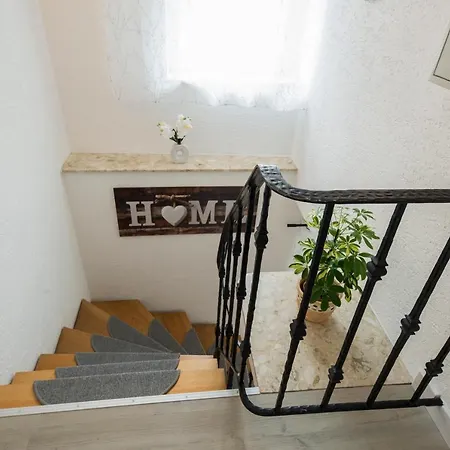Ferienhaus An Den Maaren * Schalkenmehren