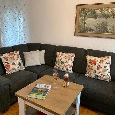 Ferienhaus An Den Maaren Apartment Schalkenmehren