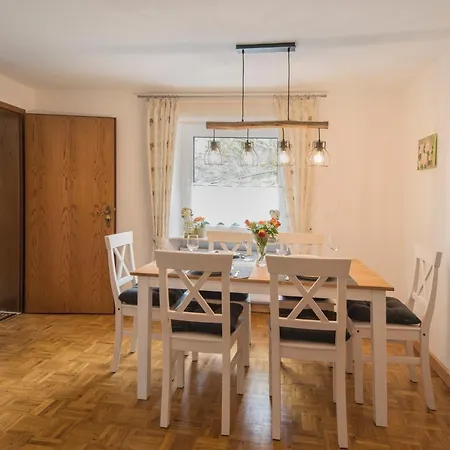 Ferienhaus An Den Maaren Schalkenmehren